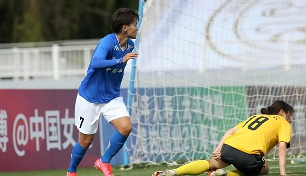 包含日本女足联赛夺冠战引爆热度的词条