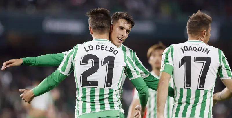 包含塞尔塔维戈客场取得一分，战平瓦伦西亚的词条