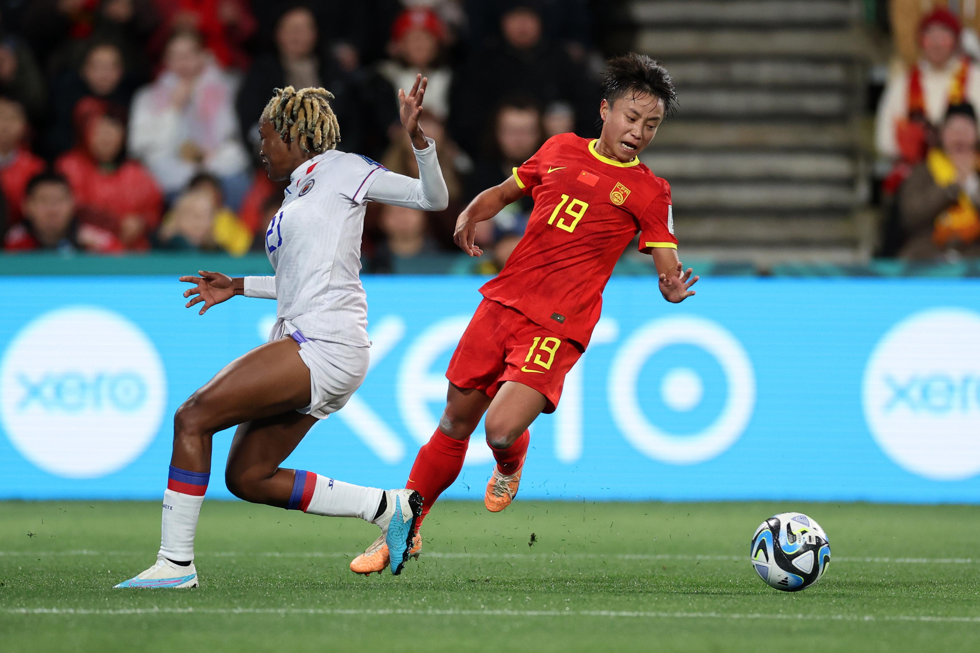 关于战胜女足驳回反击，全员闪光在比赛场上的信息