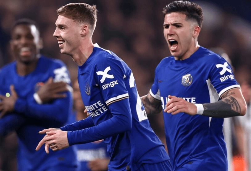 水晶宫-惊险胜出，逆转取得关键胜利的简单介绍