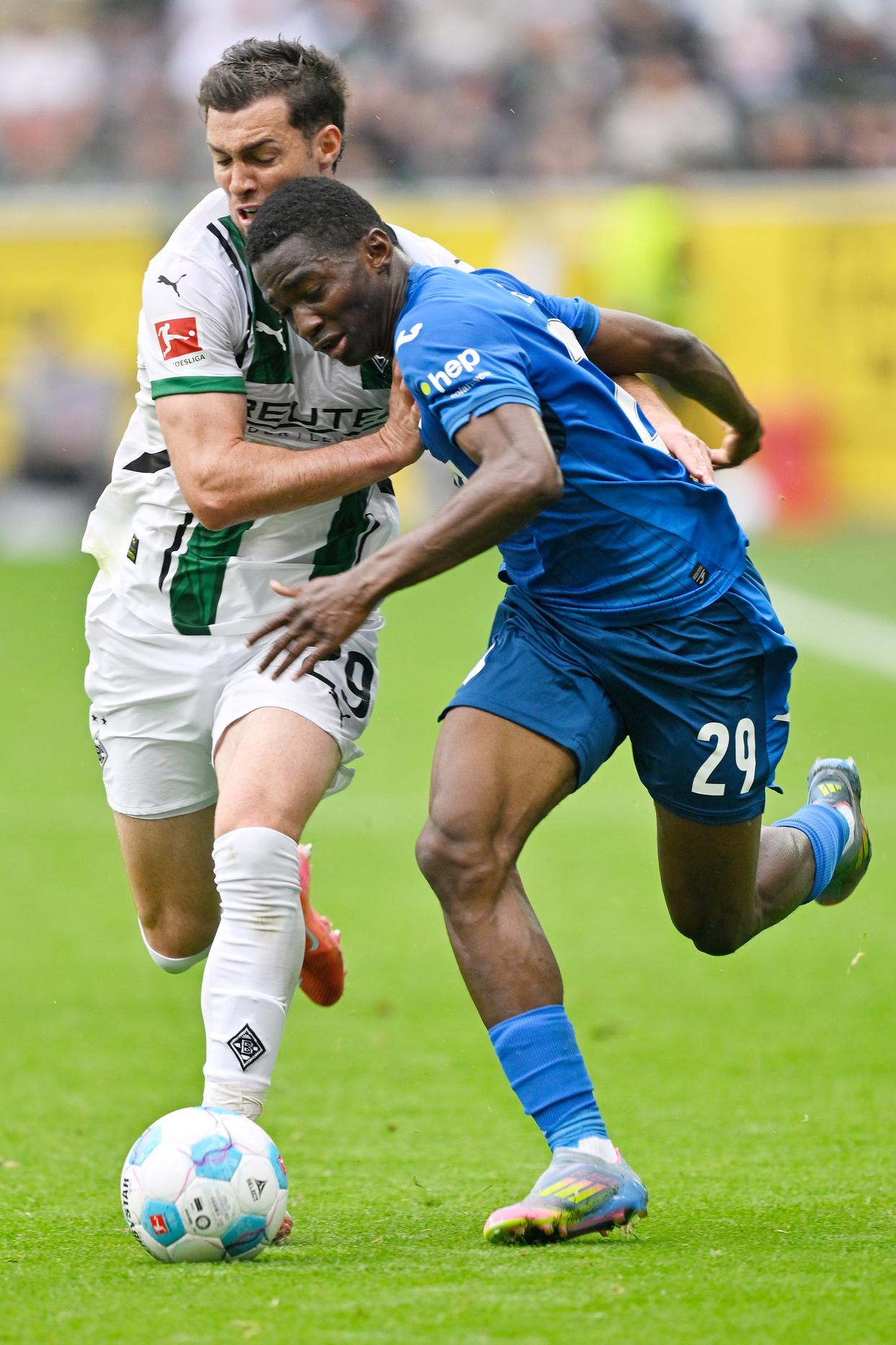 门兴格拉德巴赫主场-战平,积分保持的简单介绍 门兴格拉德巴赫主场-战平,积分保持的简单介绍