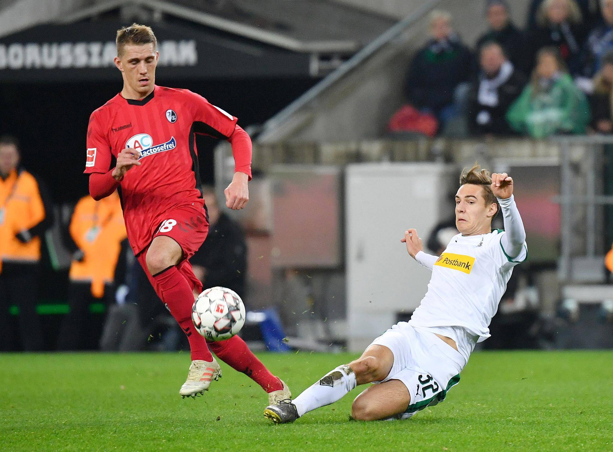 弗赖堡客场不敌对手,连续两轮失利 弗赖堡客场不敌对手,连续两轮失利