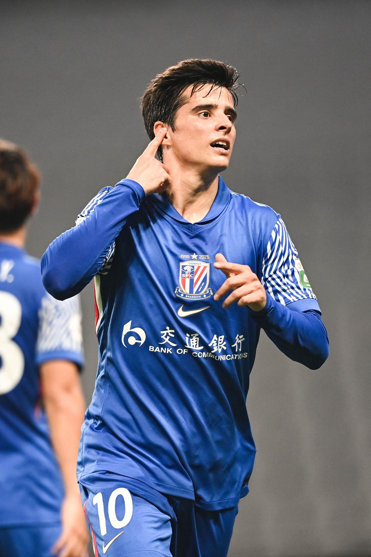 申花双杀!舜天险胜迎来保级曙光 申花双杀!舜天险胜迎来保级曙光