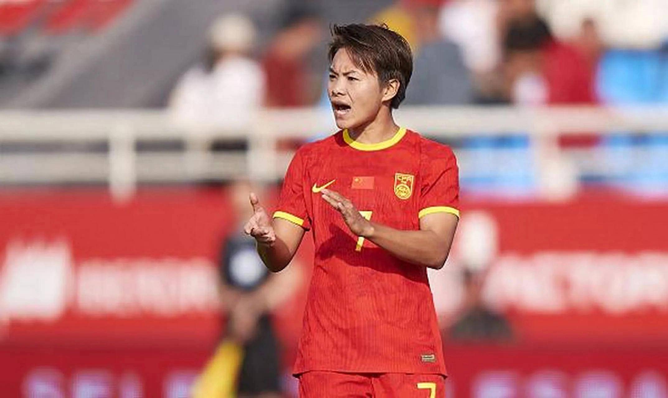 中国女足备战比赛，决胜时刻