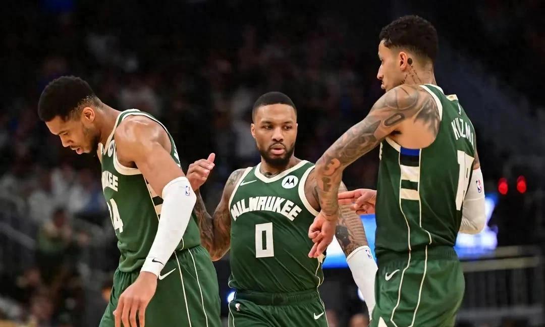 包含雄鹿防守稳固，全队士气高涨备战下一场比赛！的词条