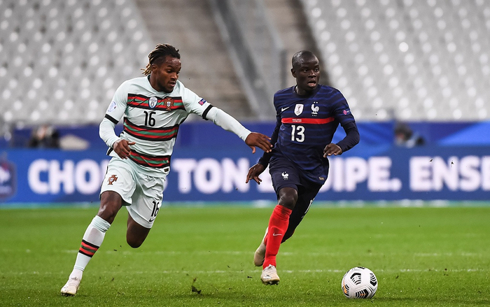 日本队完胜法国队，波尔刷新纪录