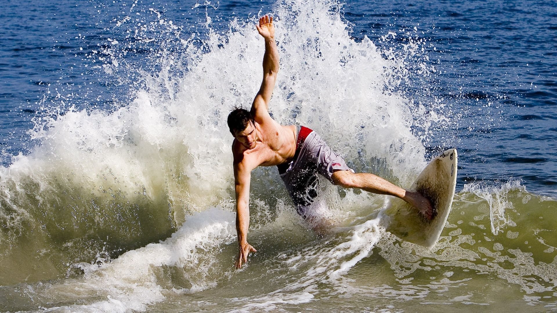 巴萨基因的全球回响，节奏大师布雷默如何在中北美世界杯接管比赛