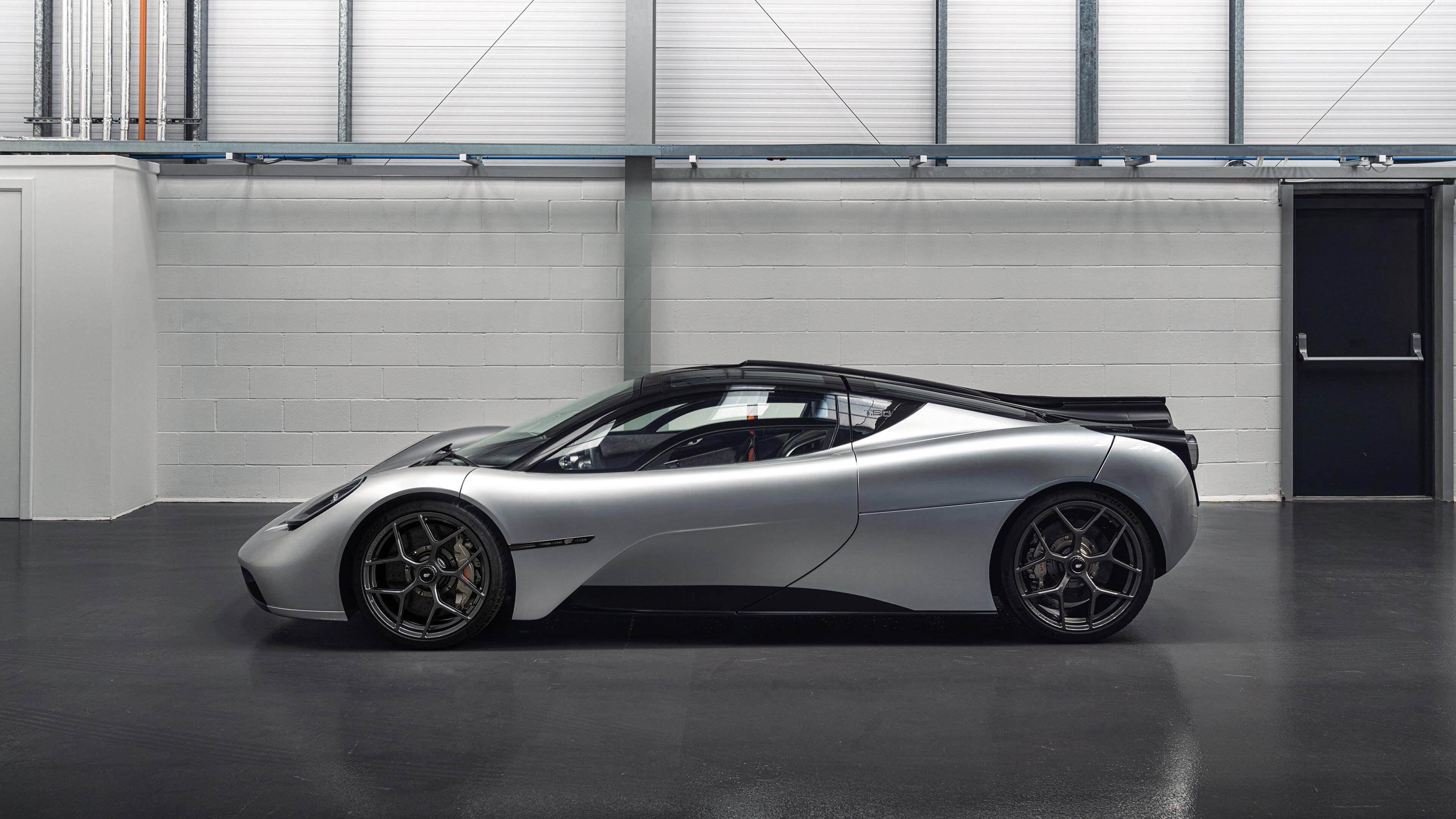 米切尔数据全面爆炸领衔,黄蜂队强势击败辽宁队迎胜利