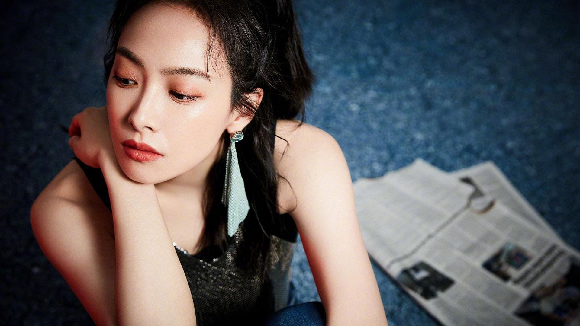 霍勒迪绝命三分！活塞险胜马刺，新老豪门对决再现经典瞬间